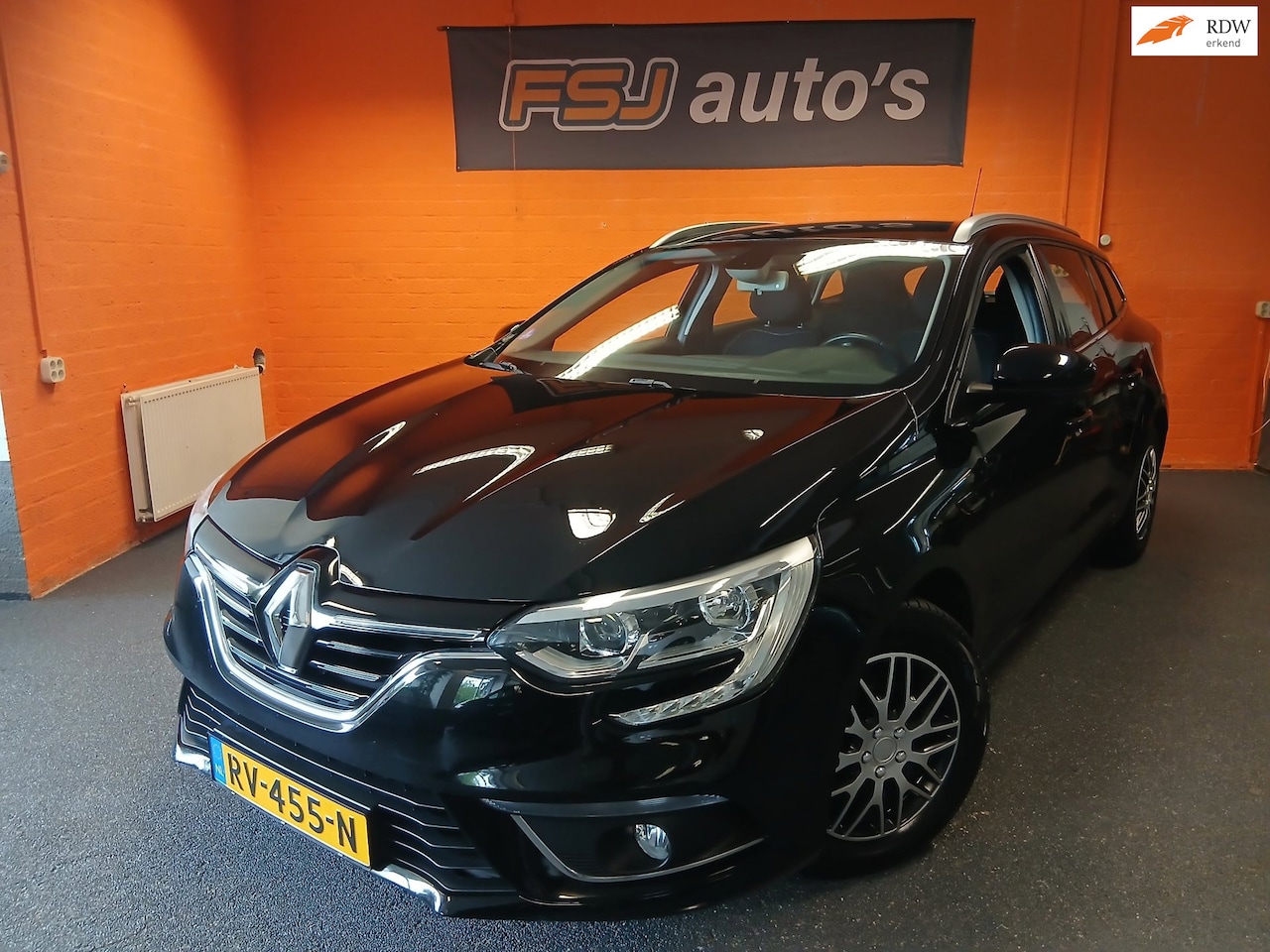 Renault Mégane Estate - 1.2 TCe ZEN / AIRCO / DAB / PDC / NAVI!! - AutoWereld.nl