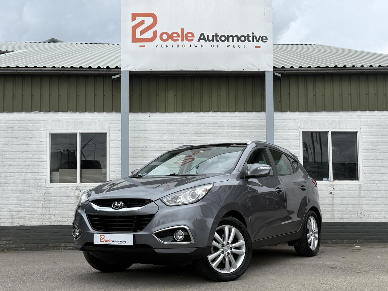 Hyundai ix35 - 2.0i i-Catcher Aut. / Full Options! / Pano. dak / Orig. NL / Trekhaak - AutoWereld.nl