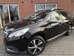 Peugeot 2008 - 1.6 e-HDi BL Executive PANO / 1/2 LEER / NAVI / CLIMA / CRUISE /