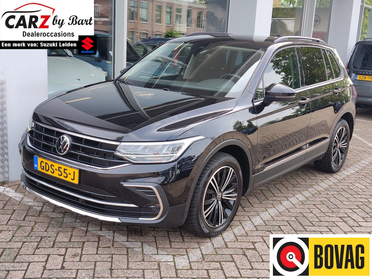 Volkswagen Tiguan - 1.5 TSI ELEGANCE DSG Winterpakket | Adaptive Cruise | Navigatie - AutoWereld.nl