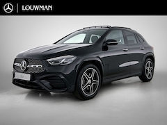 Mercedes-Benz GLA-Klasse - 180 Business Solution AMG | Premium Plus pakket | Nightpakket | Trekhaak | GUARD 360 ° Plu