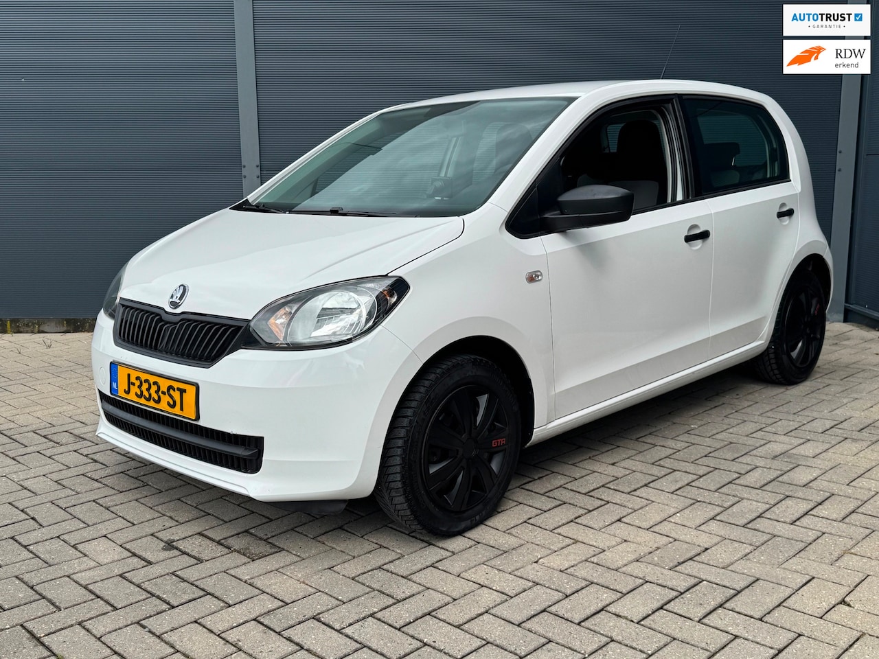 Skoda Citigo - 1.0i 5 Deurs / Airco / Navi - AutoWereld.nl