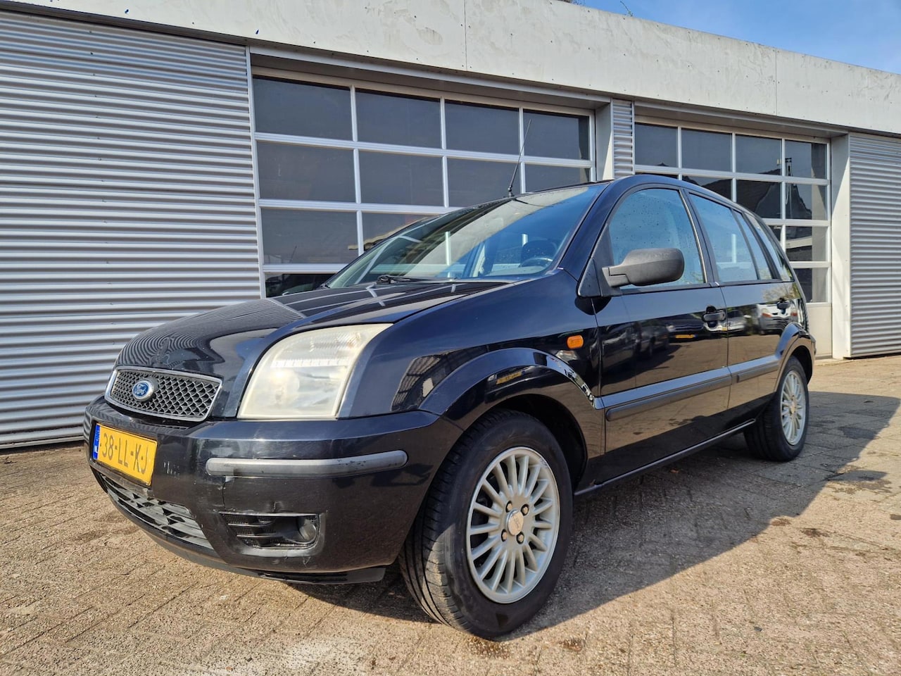 Ford Fusion - 1.6-16V Trend - Airco ( A.P.K. juni 2027!!) - AutoWereld.nl