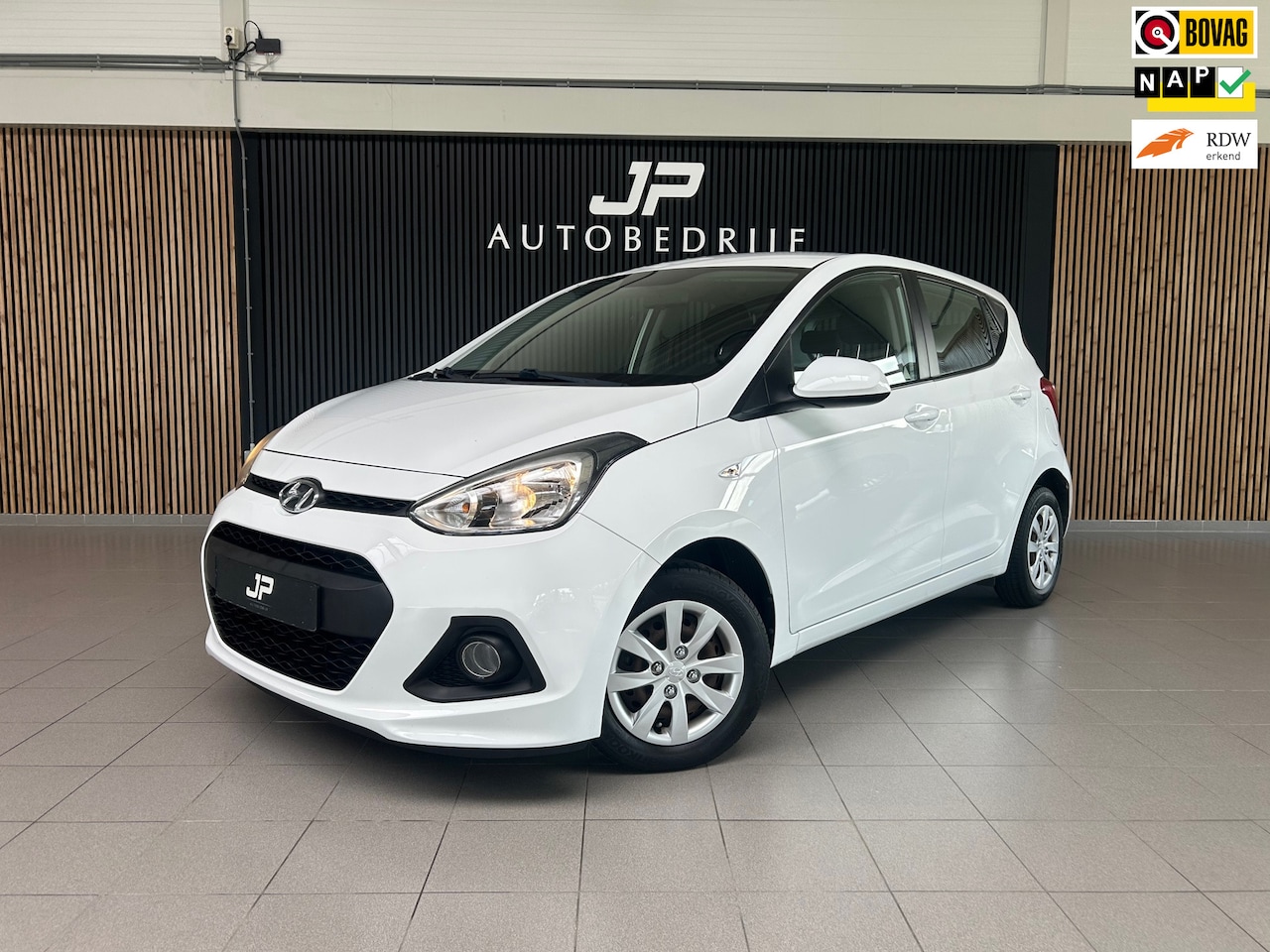 Hyundai i10 - 1.0i i-Motion Comfort CRUISECONTROL|AIRCO|ELEKTRISCHE RAMEN EN SPIEGELS - AutoWereld.nl