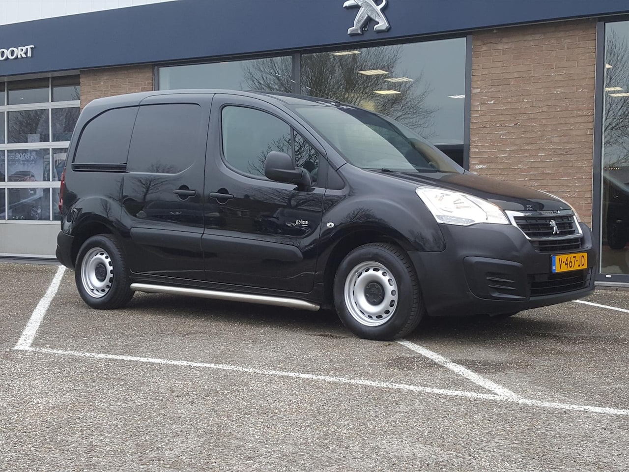 Peugeot Partner - GB 120 L1 1.6 BlueHDi 75pk 2-zits Premium AIRCO, Cruise control, Bluetooth, Rechterzijschu - AutoWereld.nl