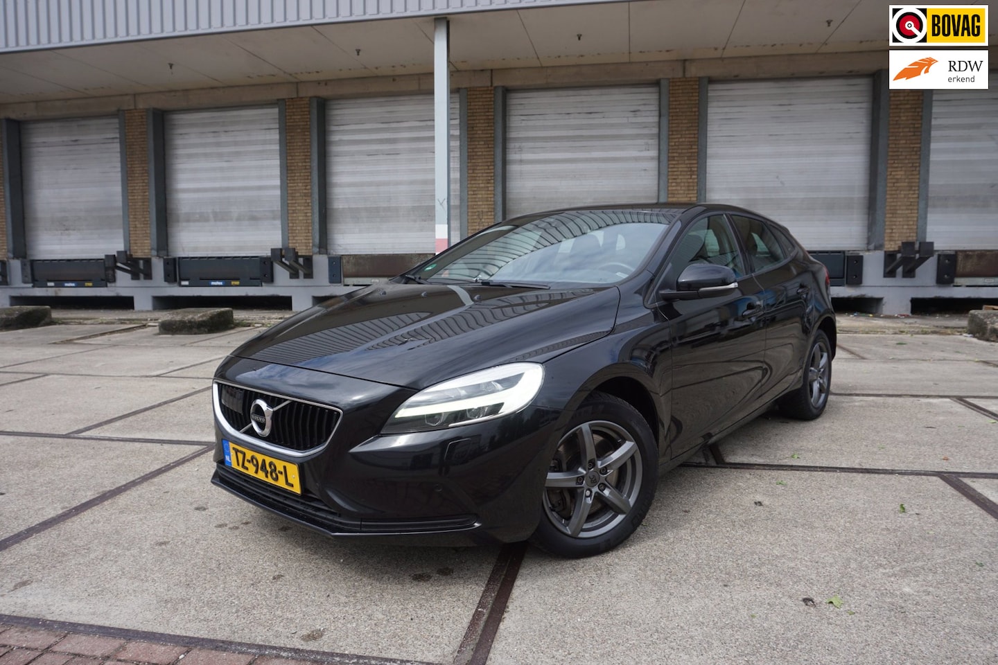 Volvo V40 - 2.0 D2 Inscription 2.0 D2 Inscription - AutoWereld.nl