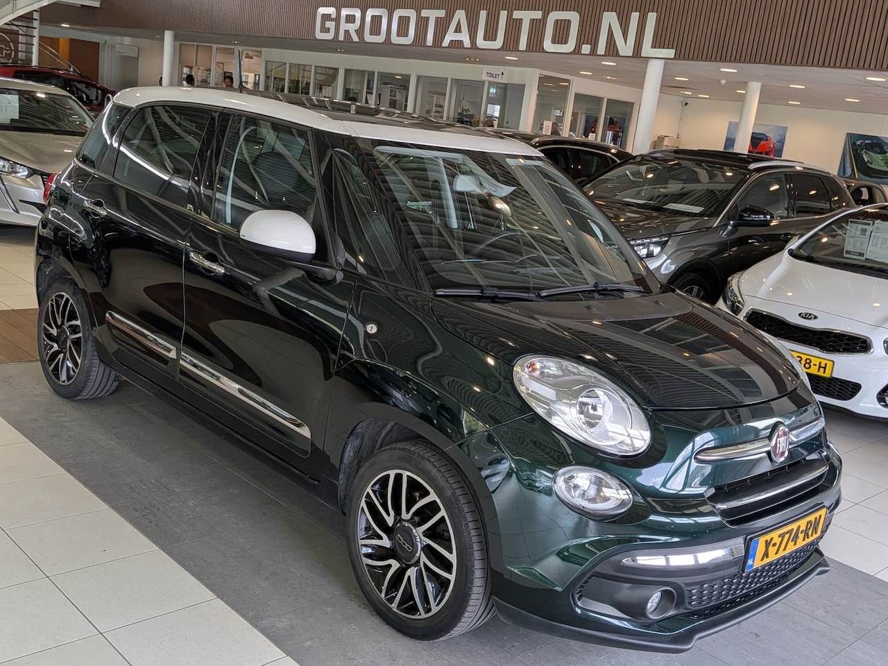 Fiat 500 L Wagon - 1.4 T-Jet Lounge Panoramadak, Airco, Cruise Control, Trekhaak, Stuurbekrachtiging - AutoWereld.nl