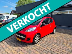 Peugeot 107 - 1.0-12V XR NIEUWE APK