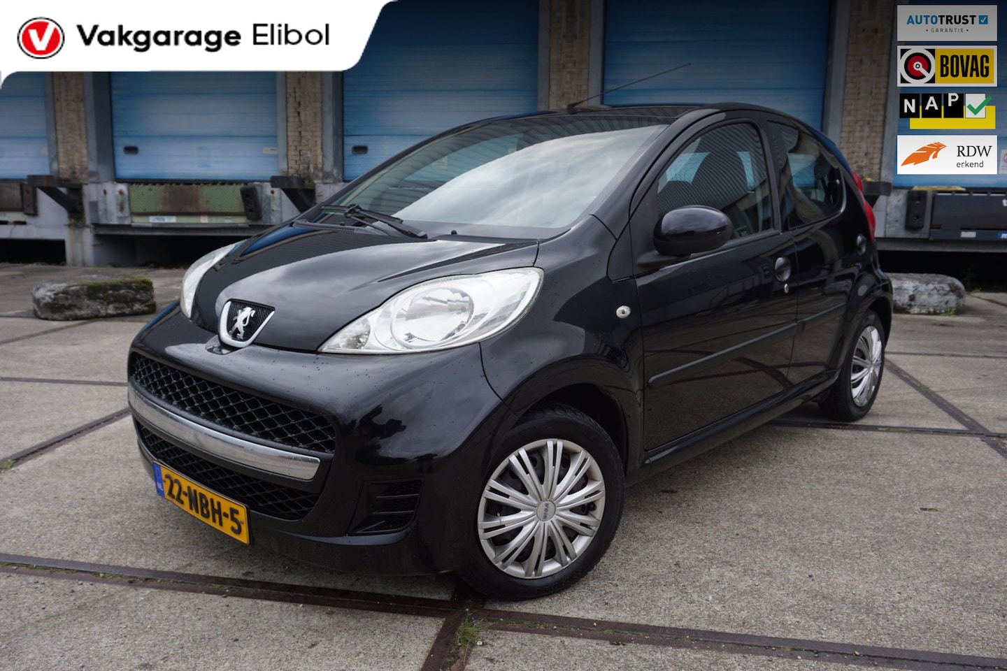 Peugeot 107 - 1.0-12V Urban Move 1.0-12V Urban Move - AutoWereld.nl
