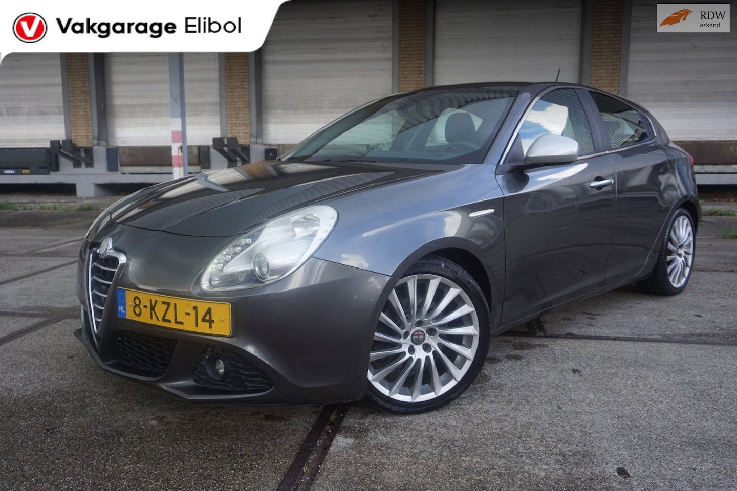 Alfa Romeo Giulietta - 2.0 JTDm Distinctive 2.0 JTDm Distinctive - AutoWereld.nl