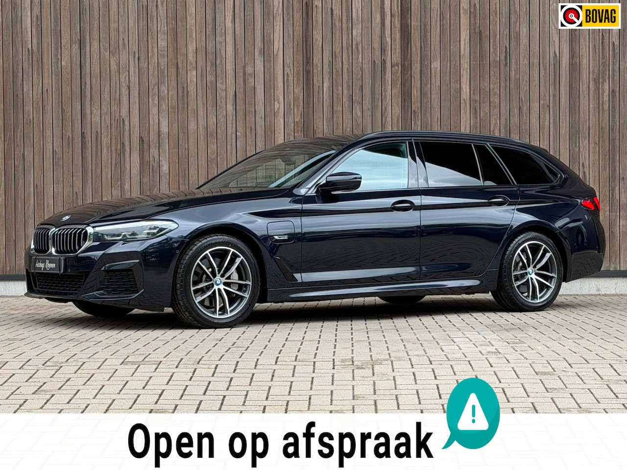 BMW 5-serie Touring - 530e xDrive Business /M-Sport / Trekhaak - AutoWereld.nl