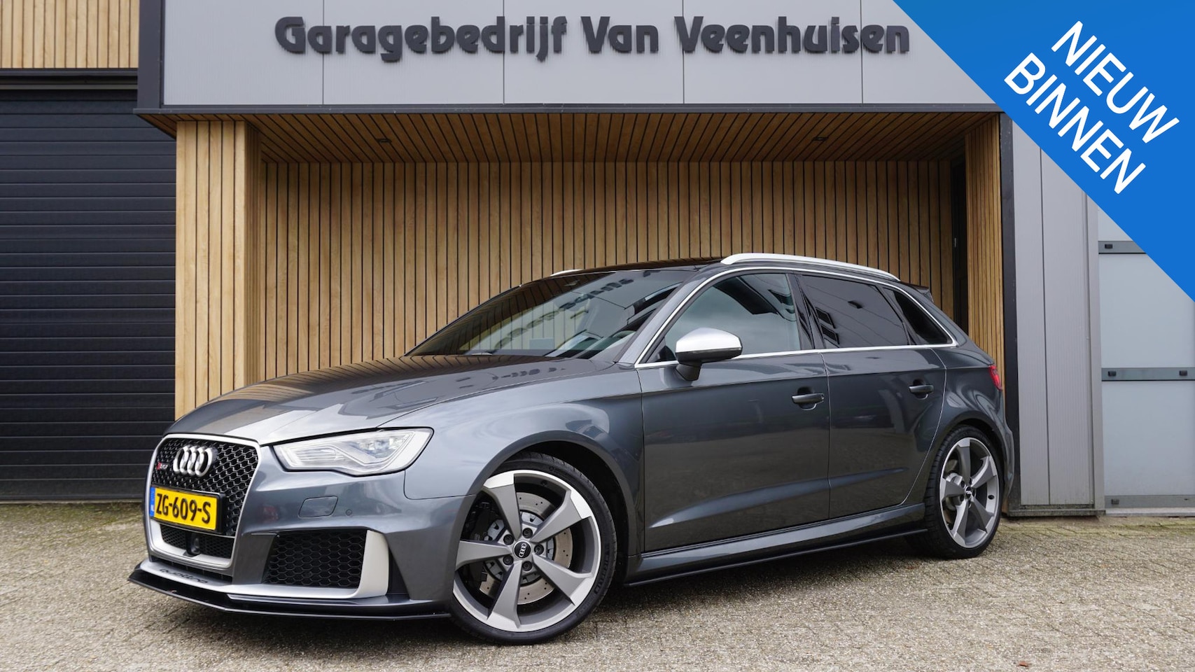 Audi RS3 - Sportback 2.5 TFSI 367pk Quattro RS-Seats Pano.Dak ArmyTrix & Eventuri Bearlock B&O *Keuri - AutoWereld.nl
