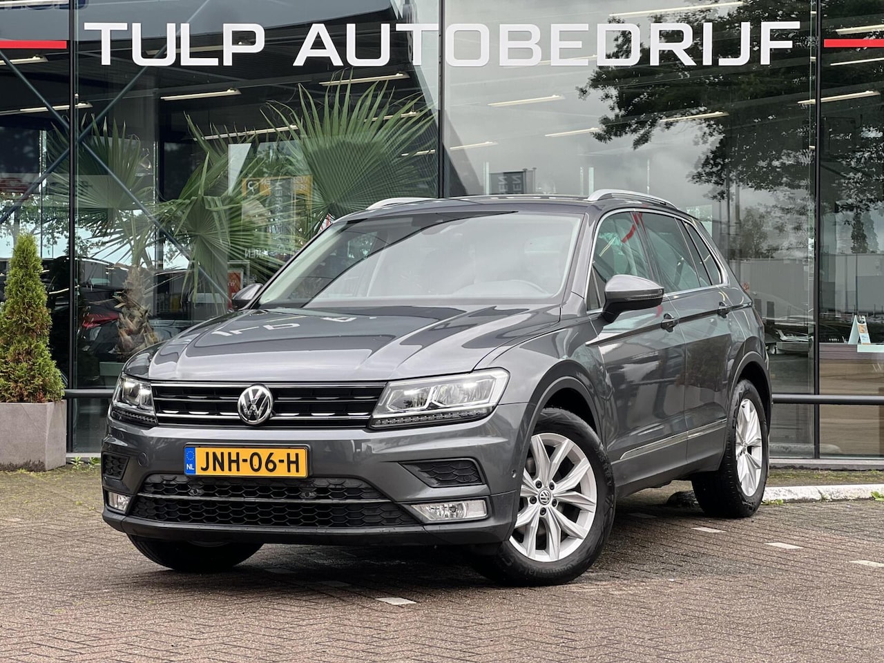 Volkswagen Tiguan - 1.5 TSI ACT Comfortline Business Automaat - AutoWereld.nl
