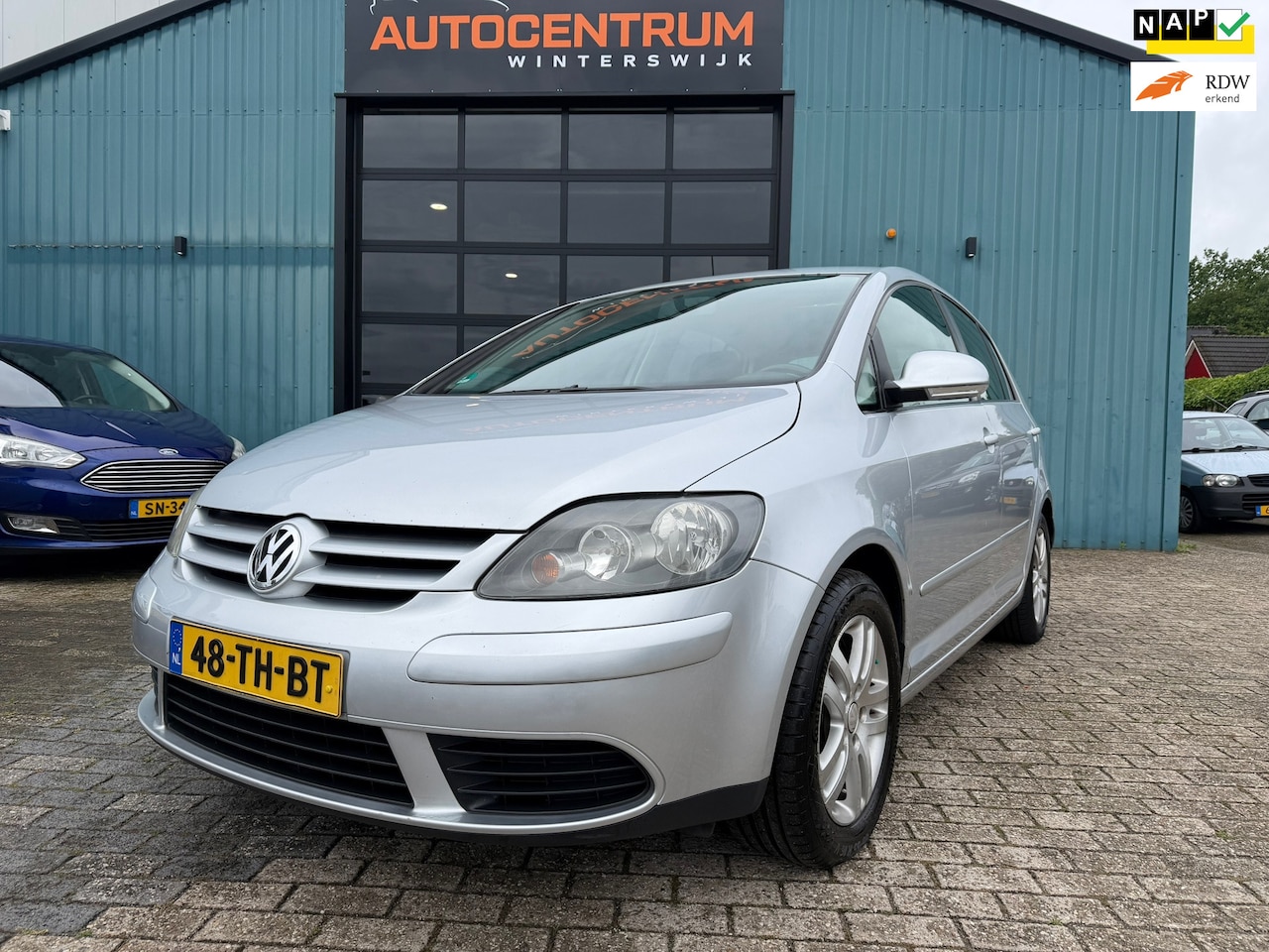 Volkswagen Golf Plus - 1.6 FSI Trendline Business NweApk Airco - AutoWereld.nl