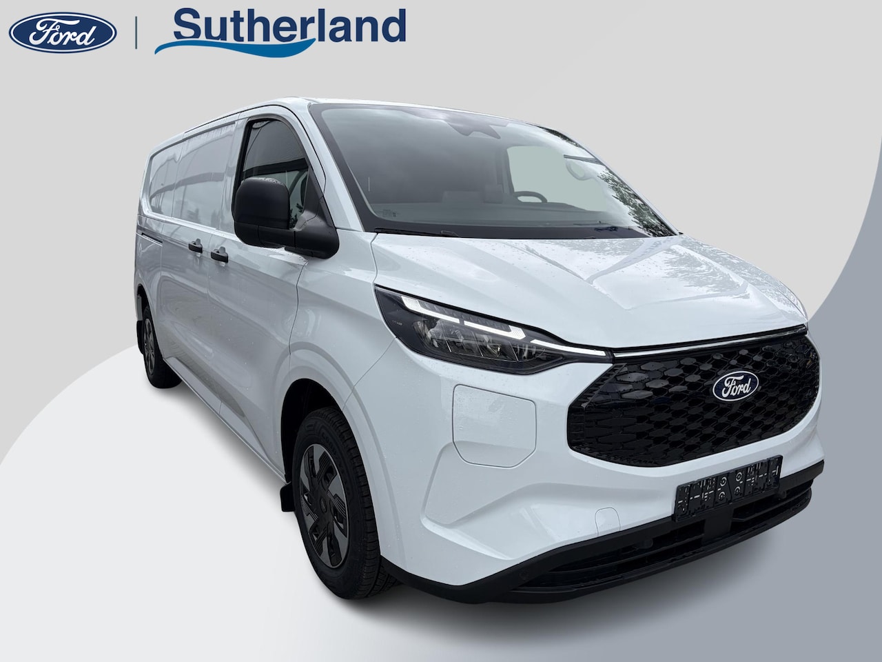 Ford E-Transit Cust. - 340 L2H1 Trend 71 kWh 136pk | Bekleding zijwand en achterdeuren (volledig) | Laadvloer bes - AutoWereld.nl