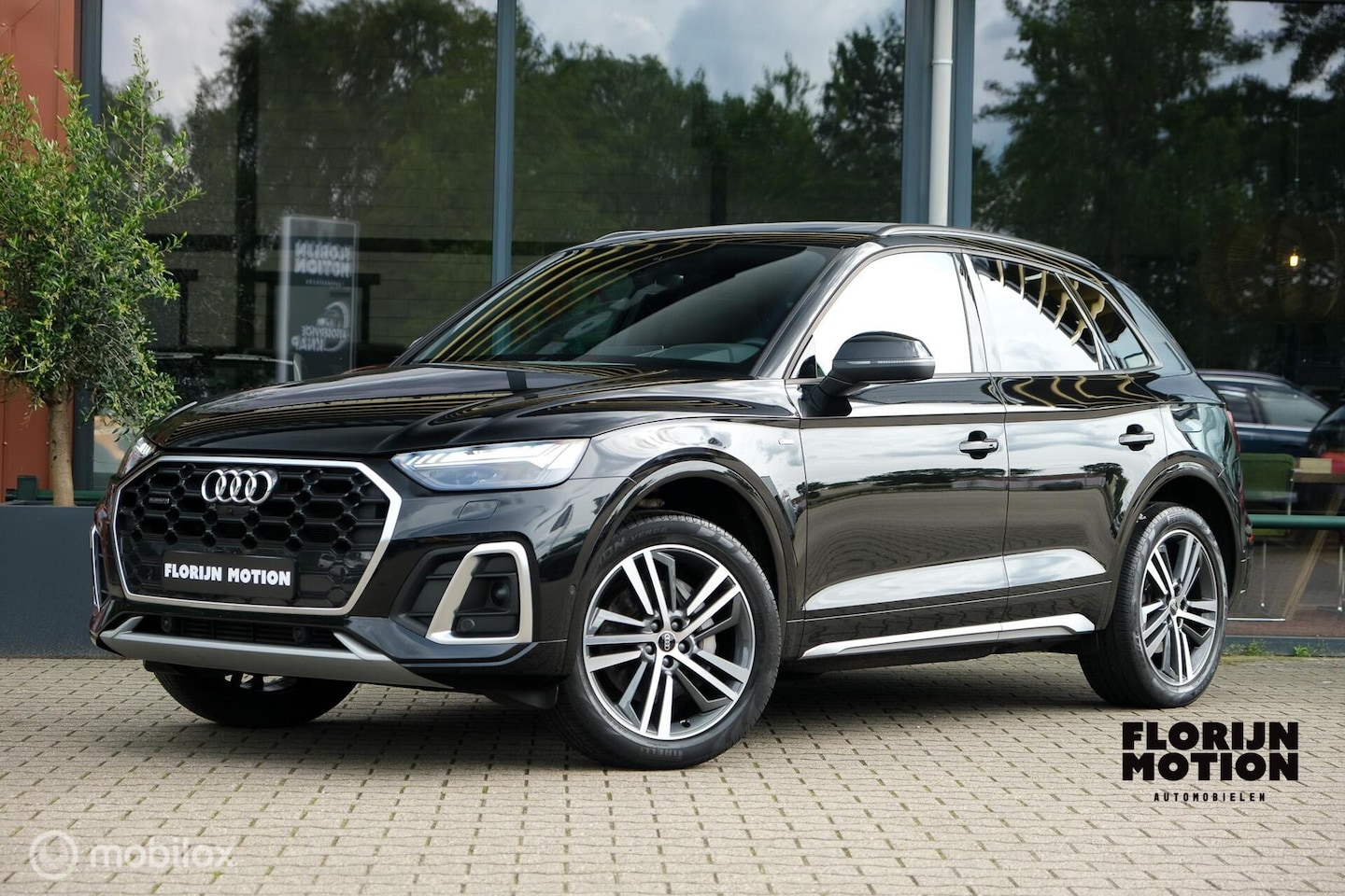 Audi Q5 - 55 TFSI e S edition | Panoramadak | Massage |Adaptieve cruise | Head up display | Keyless - AutoWereld.nl