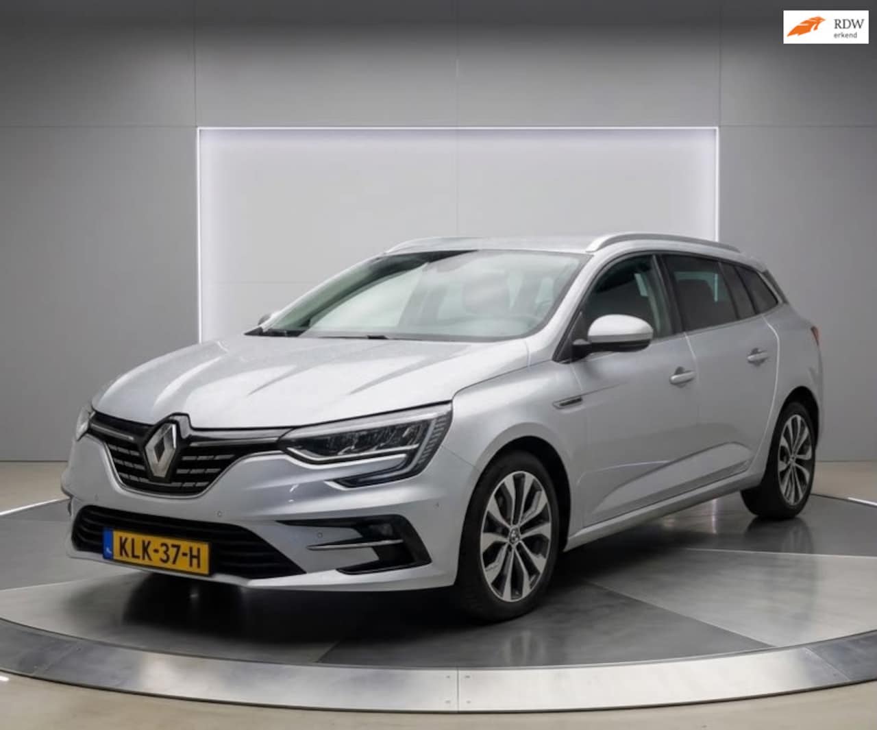 Renault Mégane E-Tech - Estate 1.6 Plug-In Hybrid |ONE EDITION|LUXE|BOMVOL|TREKHAAK| - AutoWereld.nl