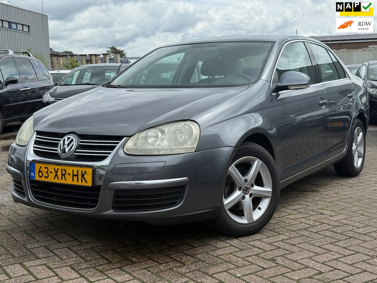 Volkswagen Jetta - 1.6 Comfortline 1.6 Comfortline - AutoWereld.nl
