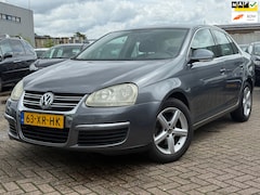 Volkswagen Jetta - 1.6 Comfortline