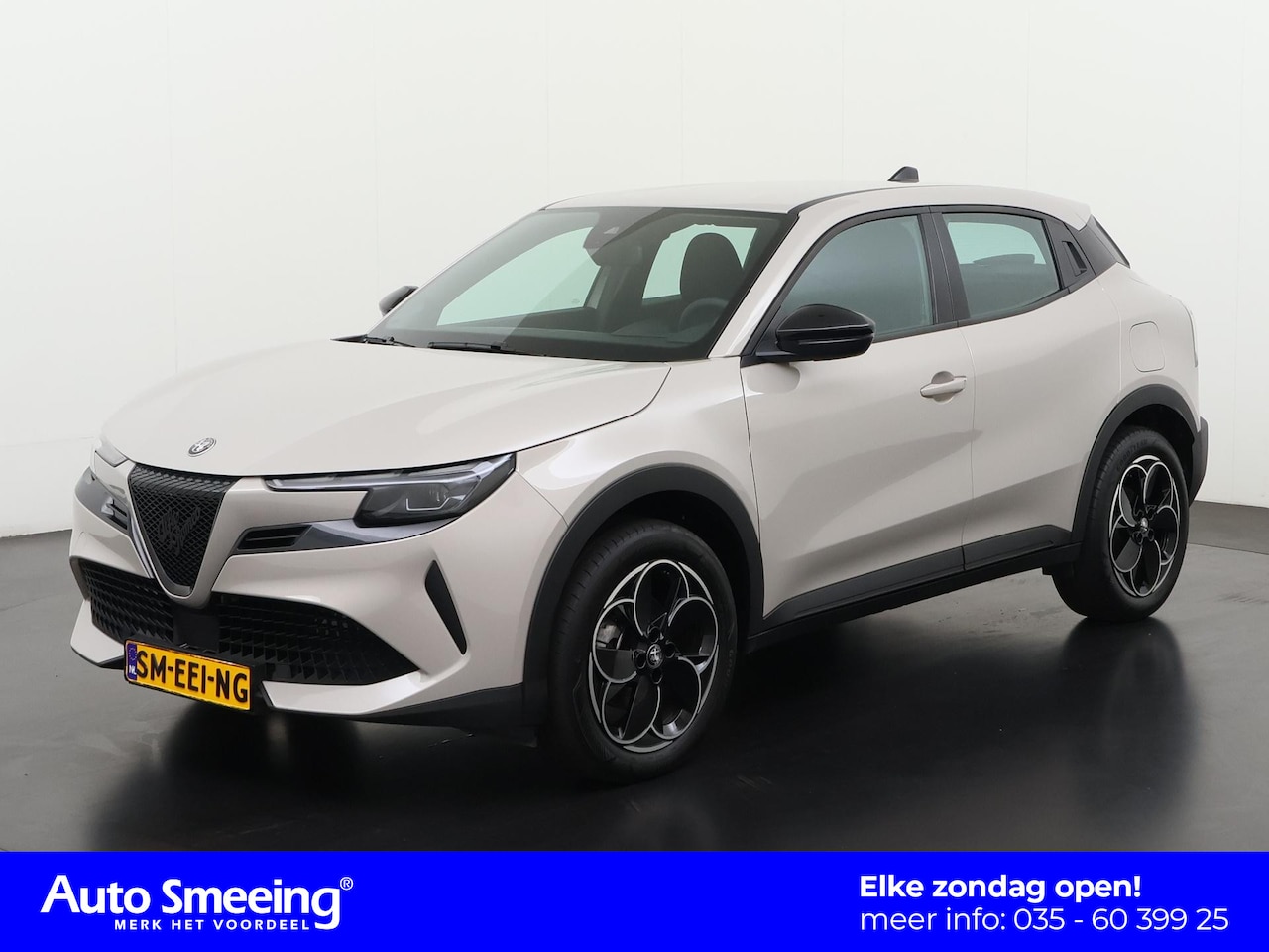 Alfa Romeo Junior - Elettrica 54 kWh | SOH 96% | Carplay | Adaptive cruise | 18" Petali | Zondag Open! - AutoWereld.nl