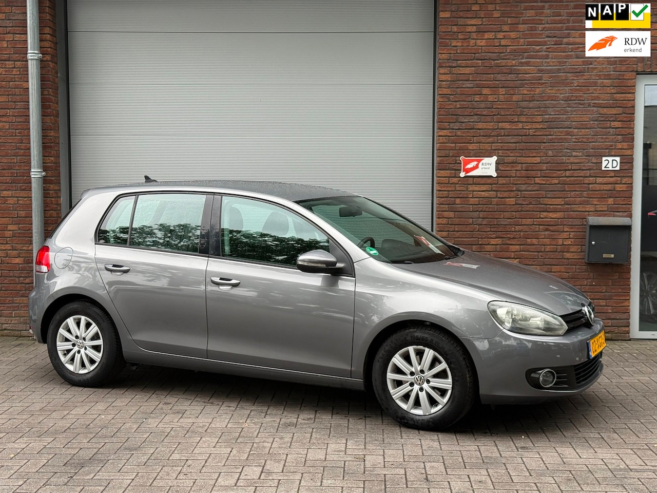 Volkswagen Golf - 1.2 TSI|AUTOMAAT|NIEUWE APK|NAVIGATIE|AIRCO - AutoWereld.nl