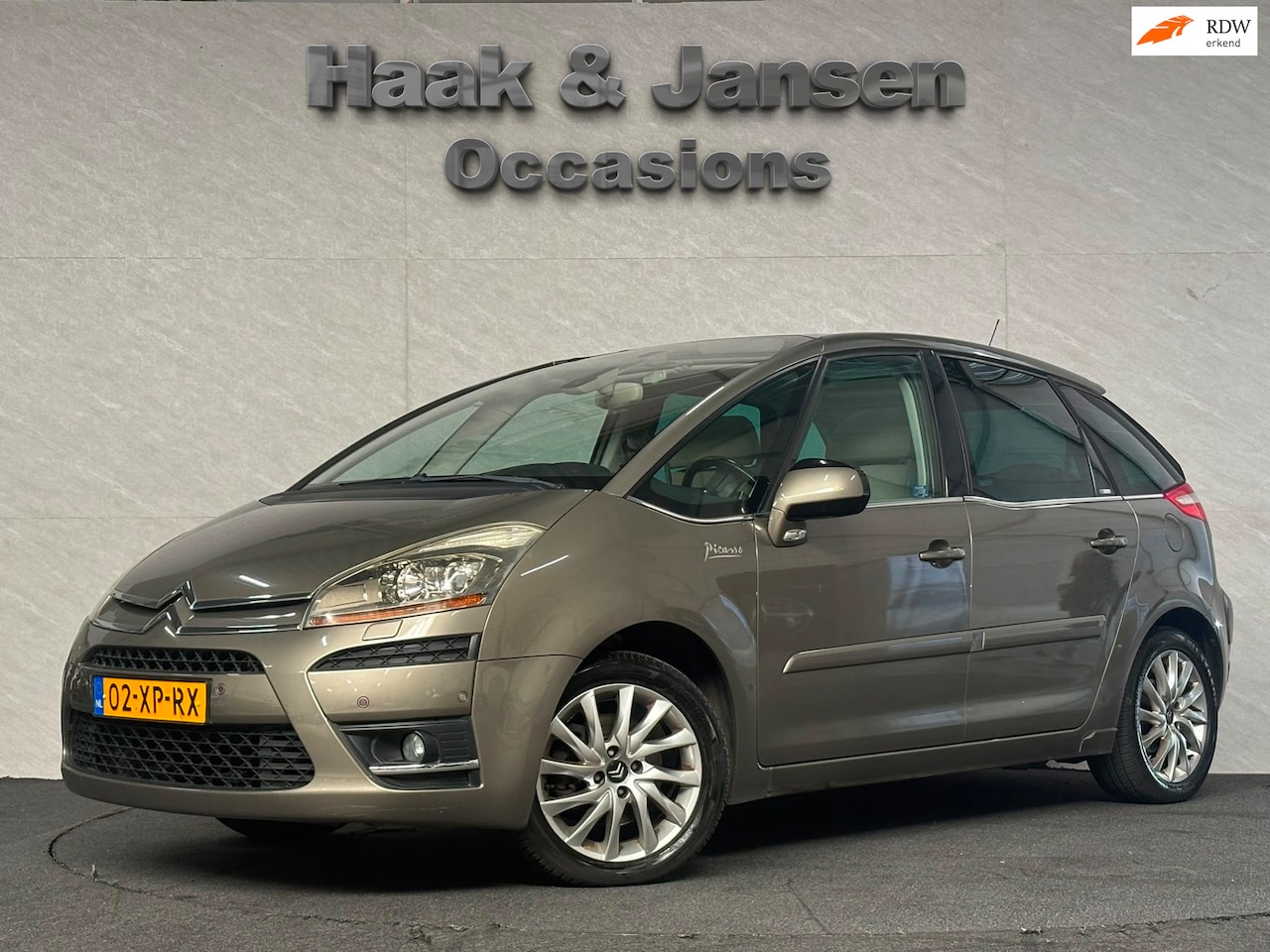 Citroën C4 Picasso - 2.0-16V Exclusive 5p - Cruise - Airco - Radio - AutoWereld.nl