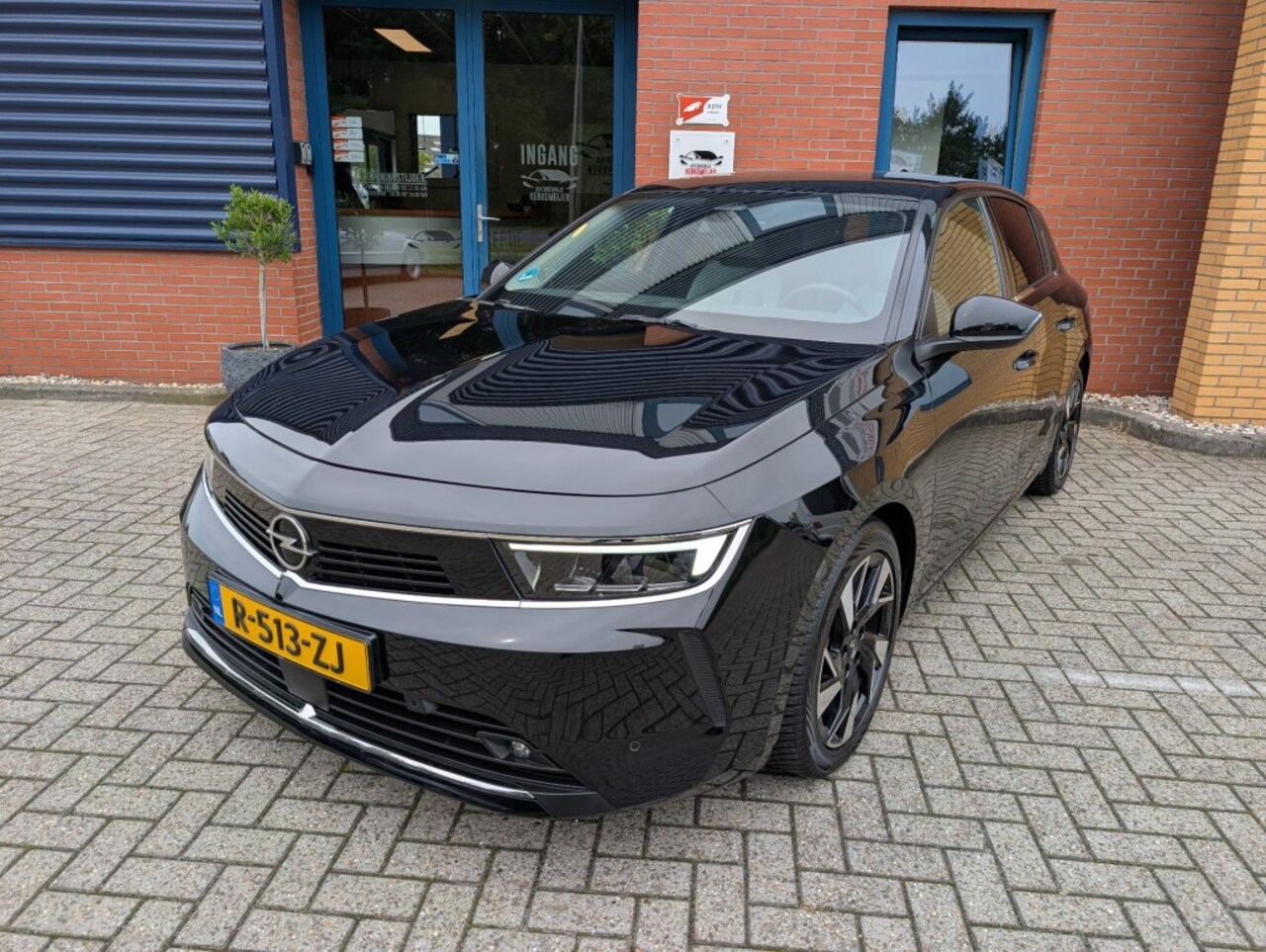 Opel Astra - 1.2 Elegance 1.2 ELEGANCE, Pdc V+A, Adaptive cruise, stoel+stuur verwarming - AutoWereld.nl