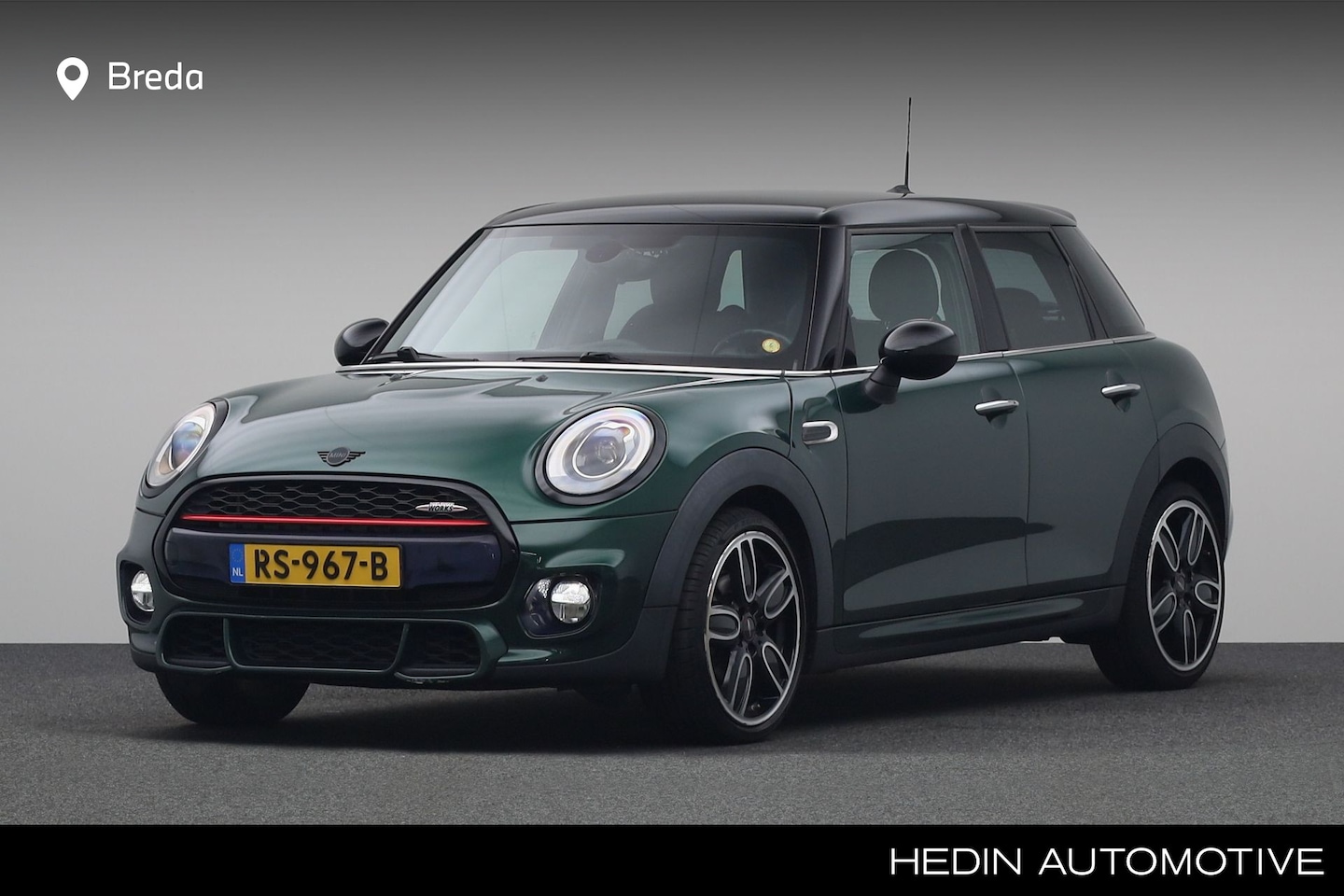 MINI 5-Deurs - 1.5 Cooper Chili John Cooper Works | Parkeersensoren achter | Comfort Access | Stoelverwar - AutoWereld.nl