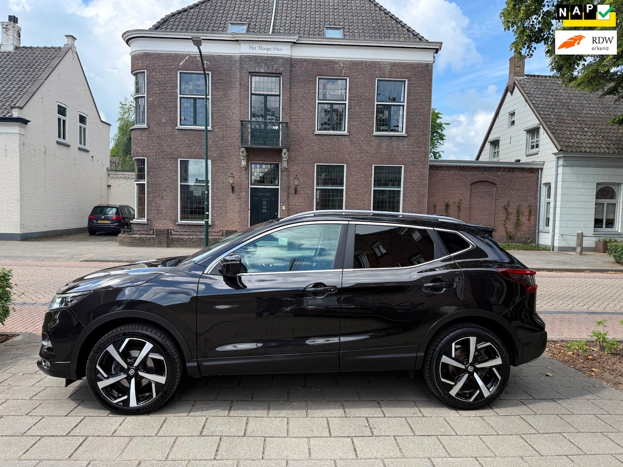Nissan Qashqai - 1.2 Tekna LEER NAVI PANO EERSTE EIGENAAR PERFECT ONDERHOUDEN - AutoWereld.nl