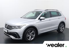 Volkswagen Tiguan - 1.4 TSI eHybrid R-Line Business+ | 245 PK | SoH 97% | Matrix LED koplampen | Achteruitrijc