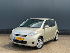 Daihatsu Sirion 2 - 1.0-12V Trend | AIRCO | NIEUWE APK | NETTE STAAT