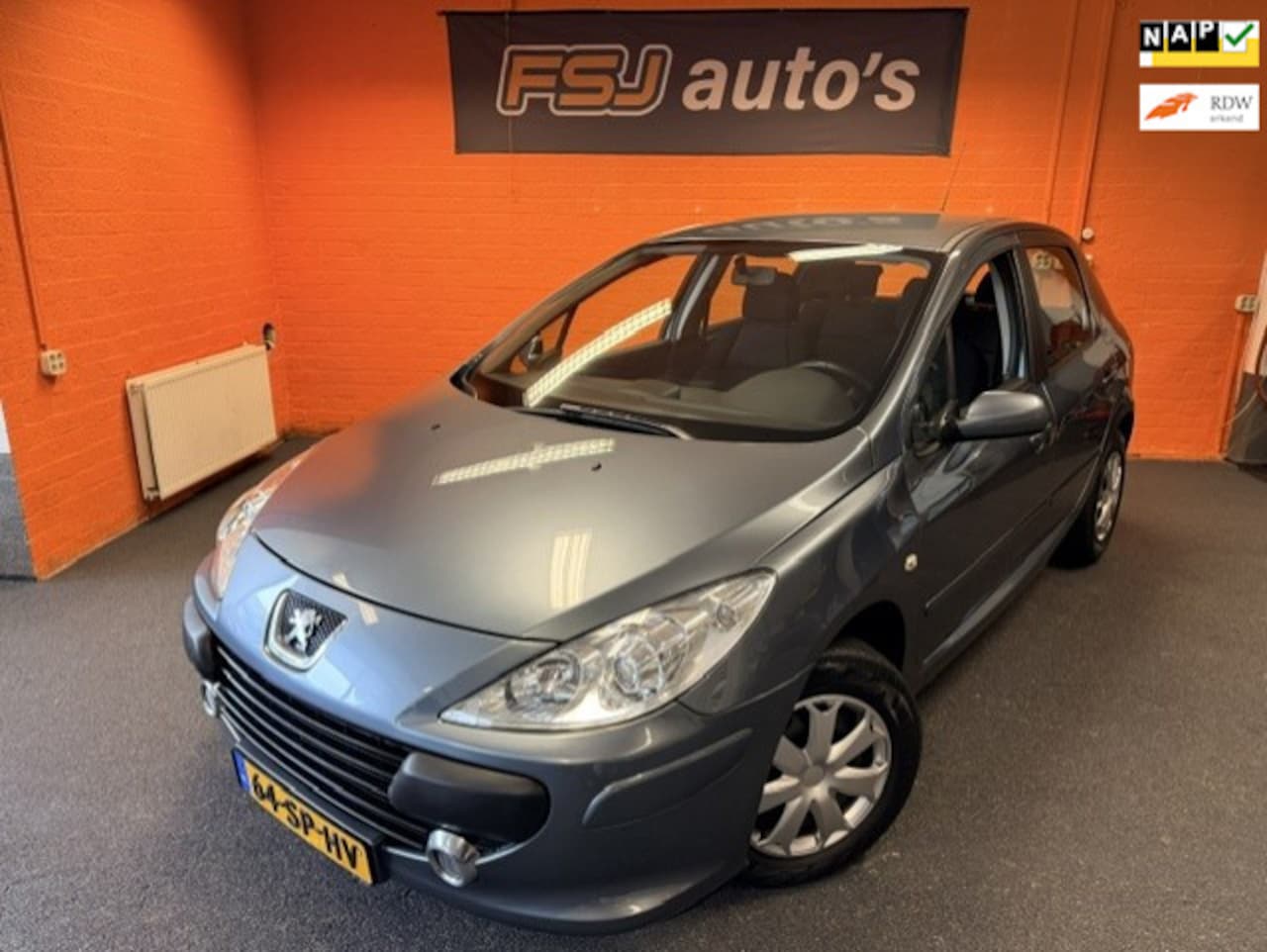 Peugeot 307 - 2.0-16V XS / Airco / Cruise /APK tot 08-01-2027 - AutoWereld.nl
