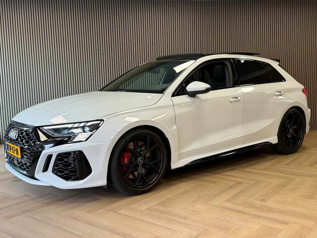Audi RS3 - Sportback 2.5 TFSI RS3 QUATTRO 400PK PANO LED CAM ADAPT CRUISE CLIMATE CONTROL - AutoWereld.nl