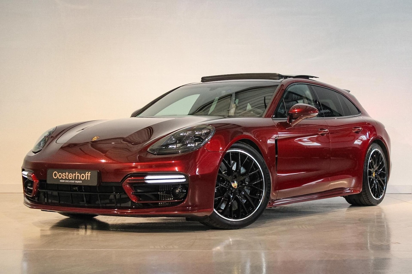 Porsche Panamera Sport Turismo - 2.9 4S E-Hybrid Sport Design - AutoWereld.nl