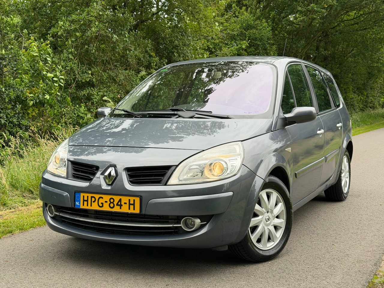 Renault Grand Scénic - 1.5 dCi Tech Line |'' 169.000 km '' Nu € 2.975,-!!! - AutoWereld.nl