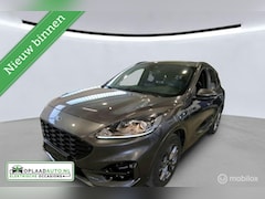 Ford Kuga - 2.5 PHEV ST-Line | Winter pack | +Winter set