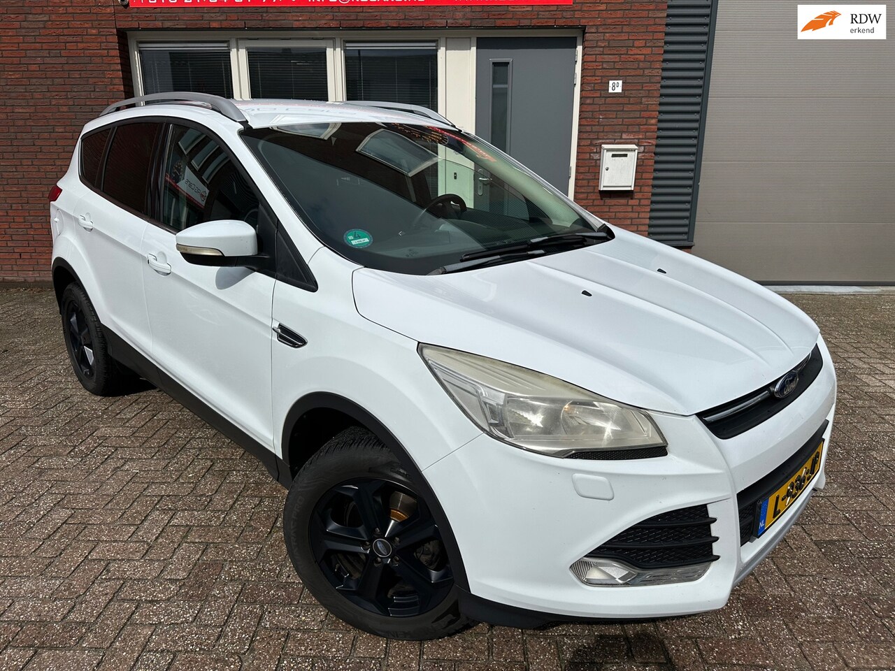 Ford Kuga - 1.6 / PDC / Stoelverw / Clima / Cruise / LM - AutoWereld.nl