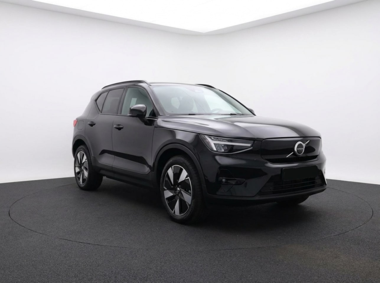 Volvo XC40 - Recharge Plus Pure Electric 69kWh | Winterpakket | Carplay | ACC - AutoWereld.nl