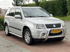 Suzuki Grand Vitara - 2.0-16V Limited 4x4 Automaat Schuifdak|Navigatie|stoere auto