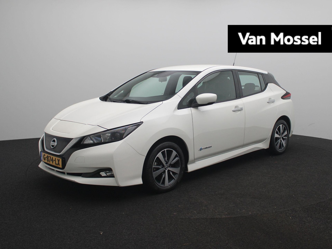 Nissan LEAF - Acenta 40 kWh | Apple Carplay & Android Auto | Climate Control | Verwarmde voorstoelen | A - AutoWereld.nl