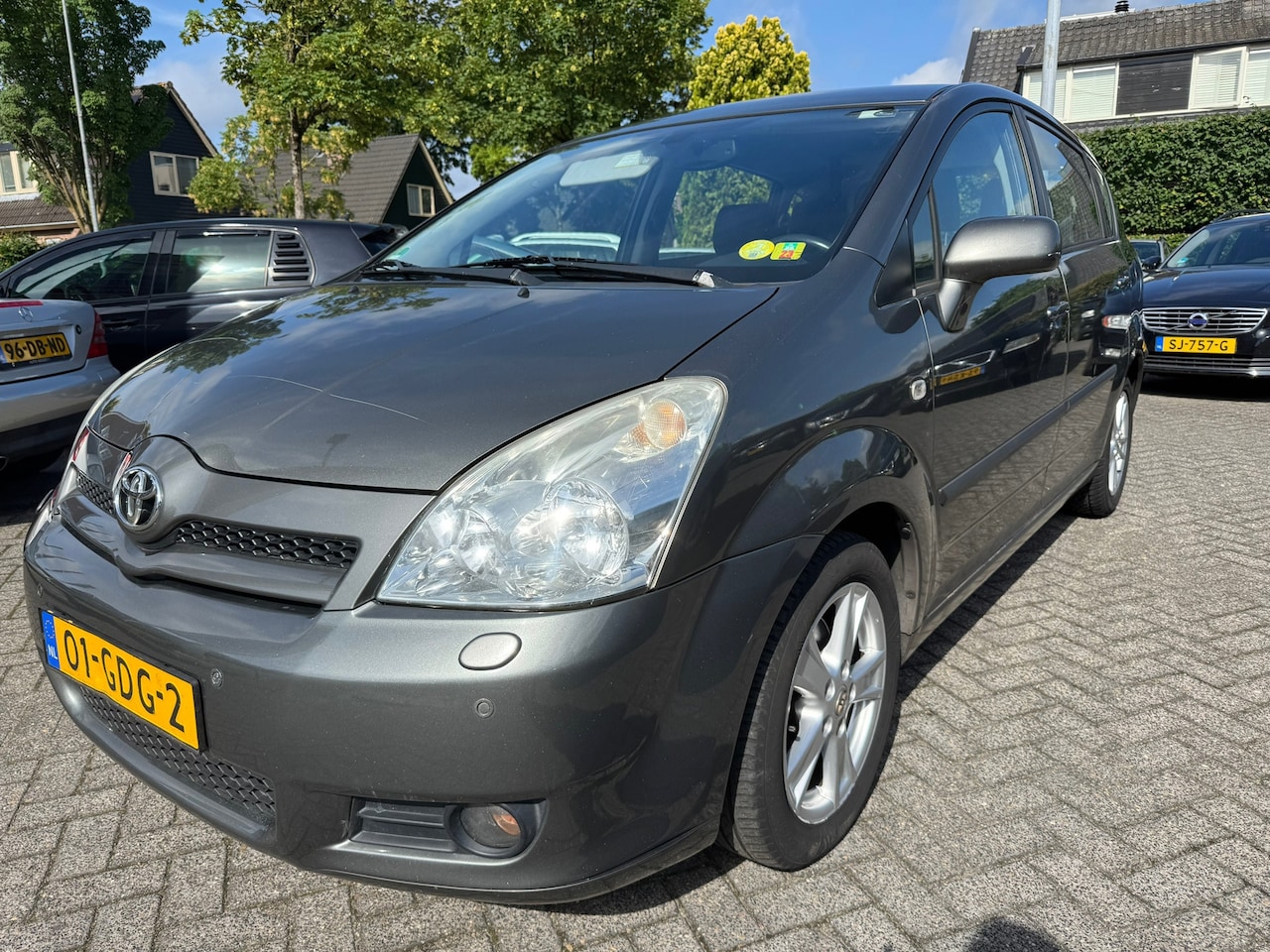 Toyota Corolla Verso - 1.8 VVT-i Terra 7p.Autmaat,Apk2/6/27,Deal onh,Trekhaak - AutoWereld.nl