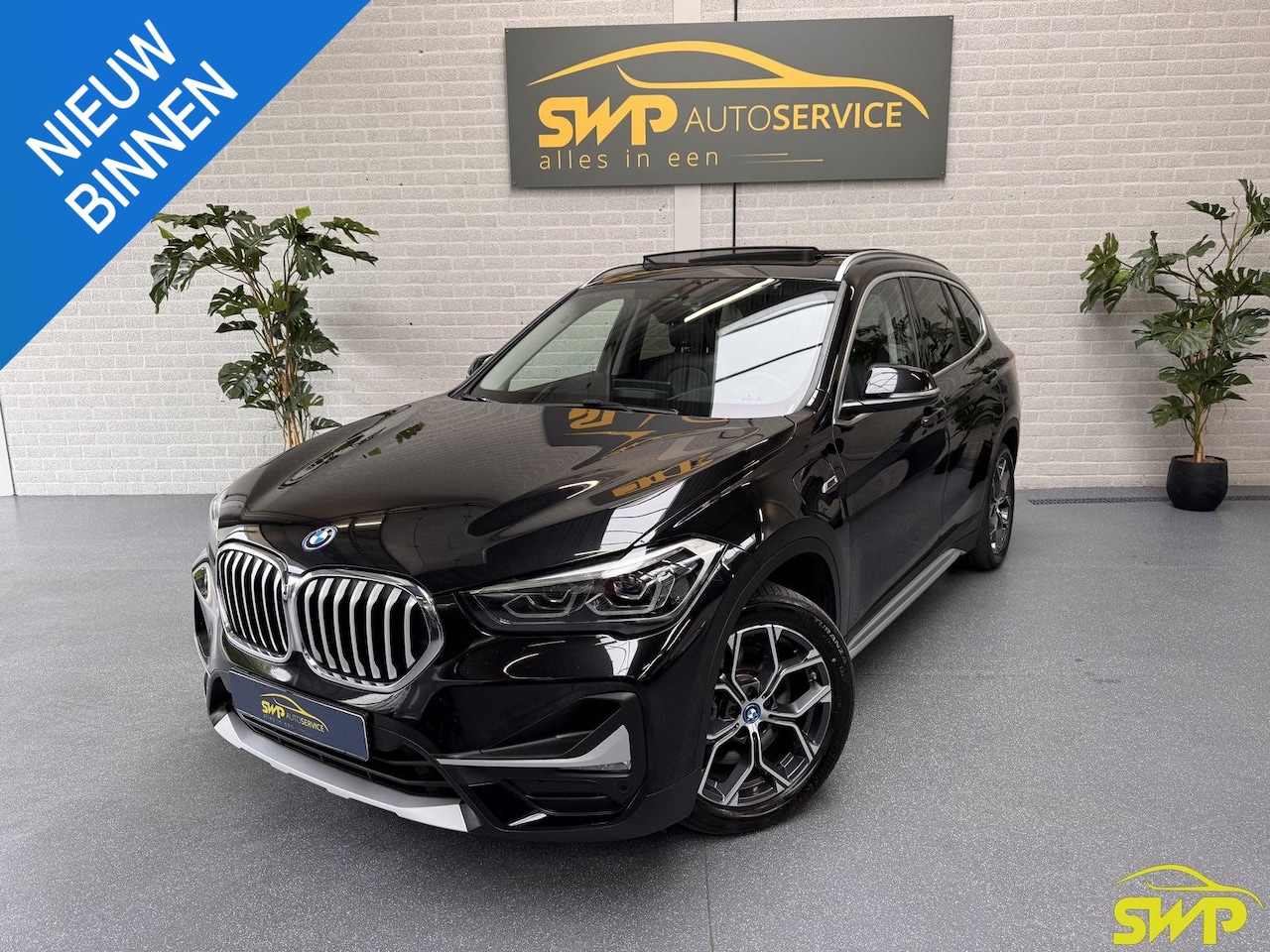 BMW X1 - xDrive25e High Executive | X-line | Pano | Memory | Volledig leer | ACC | Navi | Camera | - AutoWereld.nl