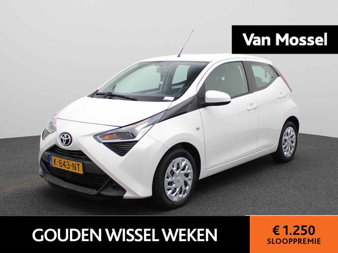 Toyota Aygo - 1.0 VVT-i x-play | Camera | Bluetooth | Airco | - AutoWereld.nl