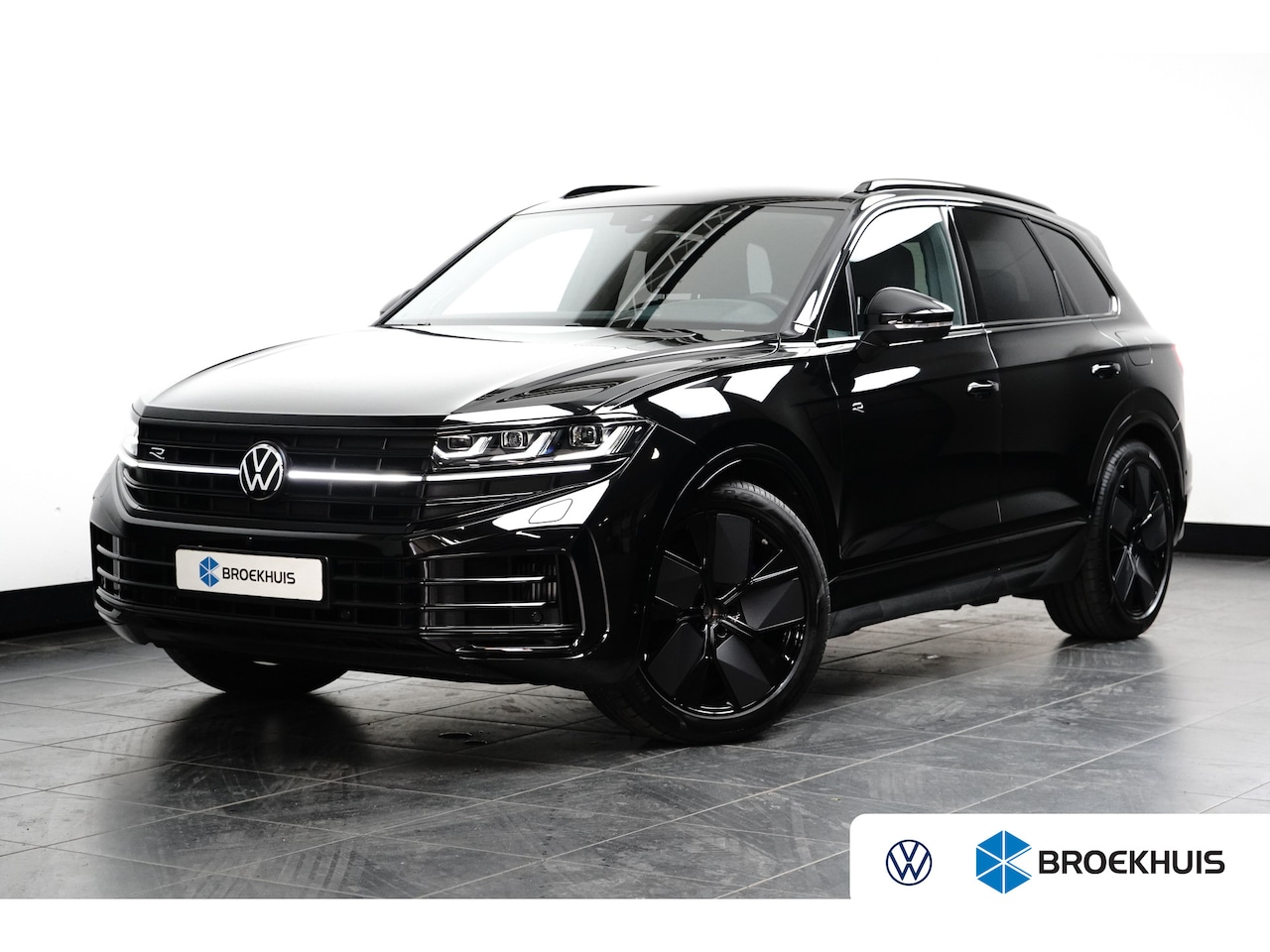 Volkswagen Touareg - 3.0 TSI eHybrid 462 pk 4 Motion R | Trekhaak wegklapbaar | Luchtvering | Elektrische geheu - AutoWereld.nl