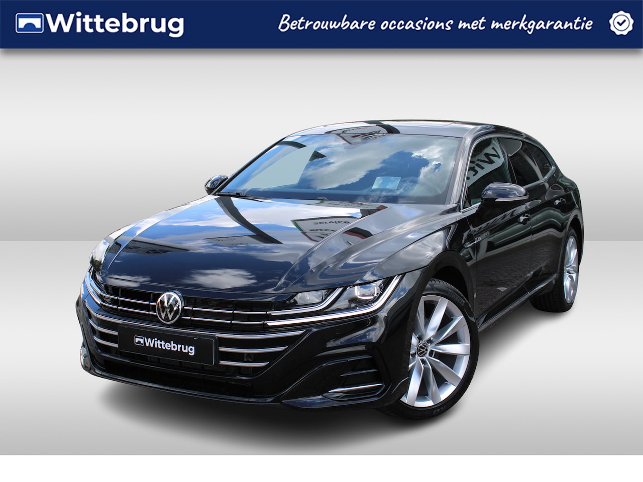 Volkswagen Arteon Shooting Brake - 1.4 TSI eHybrid 218pk R-Line DSG Automaat / Navigatie Pro / Panorama schuifdak / LM 19 inc - AutoWereld.nl