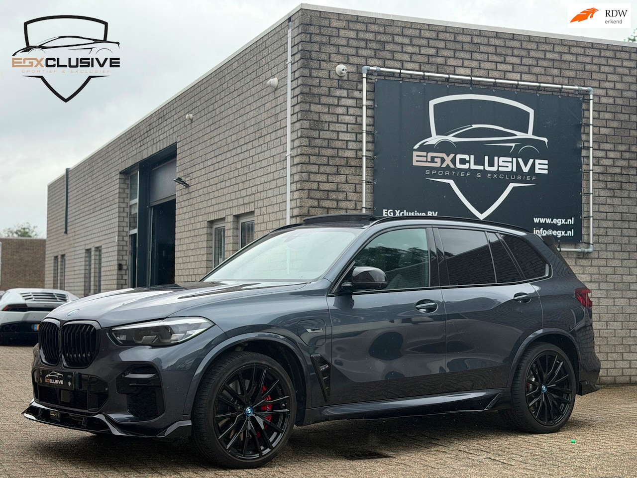BMW X5 - XDrive45e High Executive Pano/Memory/Camera - AutoWereld.nl