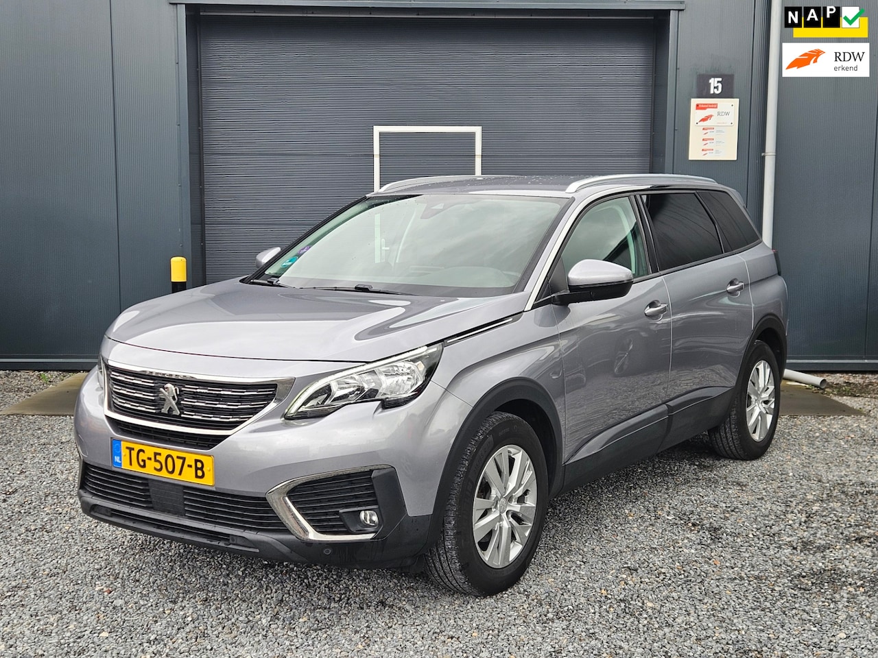 Peugeot 5008 - 1.2 PureTech Blue Lease Executive 7prs volledig onderhoud - AutoWereld.nl
