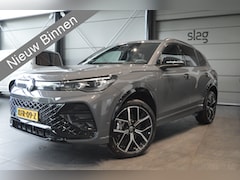 Volkswagen Tiguan - 1.5 eHybrid 3X R-LINE Black Style head up 20 inch 272 pk