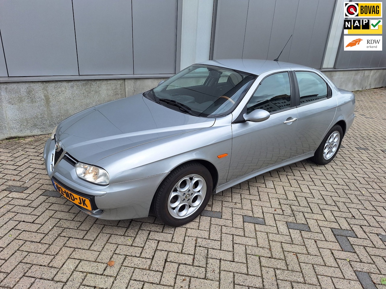 Alfa Romeo 156 - 2.0 JTS Distinctive -airco-cruise-leer-navi - AutoWereld.nl