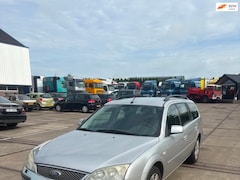Ford Mondeo Wagon - 1.8-16V Futura